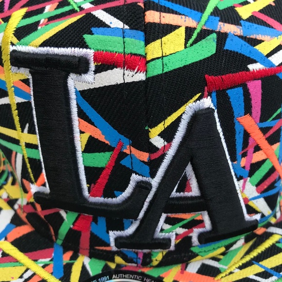 Hat - Picture 4 of 7